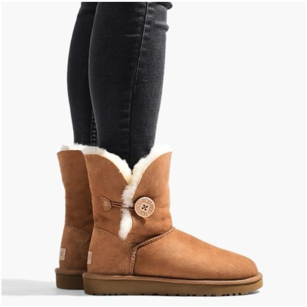 SOLD | UGG | Bailey Button Boot + Care Set